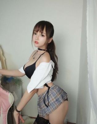 小姐好白